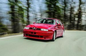 Единственный экземпляр Alfa Romeo 155 GTA Stradale продадут на аукционе