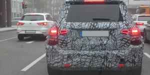 Новый кроссовер Mercedes-Benz GLB показали на видео