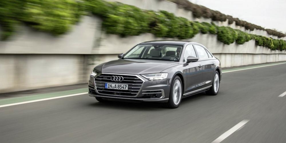 Audi привезла в Россию самую мощную и быструю A8
