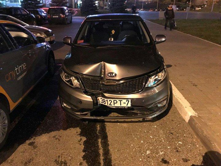 В Минске пьяный водитель протаранил остановку