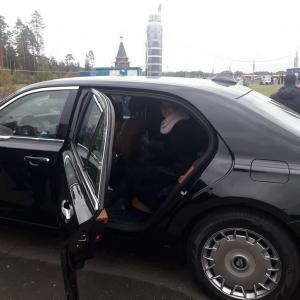 На соревнованиях ФСО засняли Aurus Senat без хрома