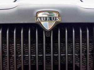На соревнованиях ФСО засняли Aurus Senat без хрома