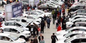 Китай покупает все меньше автомобилей. Болезненная ситуация для GM и VW