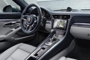На моделях Porsche всегда будут руль и педали