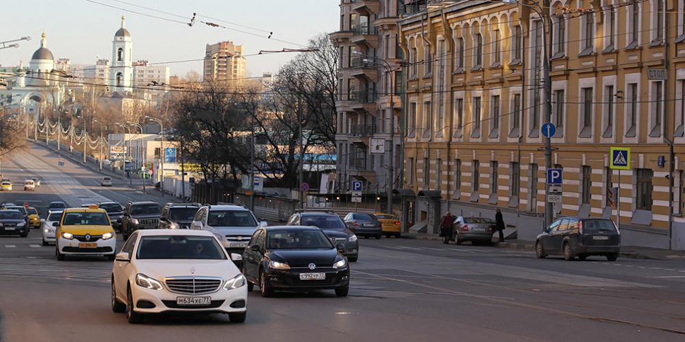 Из-за аномально теплой осени в Москве отложили «День жестянщика»