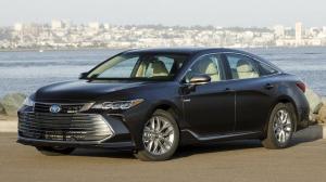Toyota отзывает в США почти миллион автомобилей