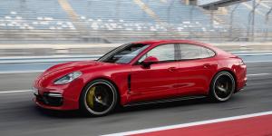 Porsche назвала рублевую стоимость 460-сильной Panamera
