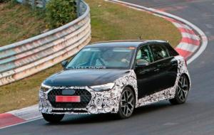 Шпионские фото Audi A1 Allroad Quattro 2019 года