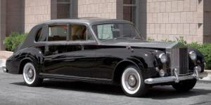 Французские жандармы отобрали Rolls-Royce у украинского чиновника
