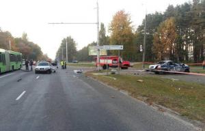 В Гомеле в аварии разбилась машина ГАИ, пострадали три человека