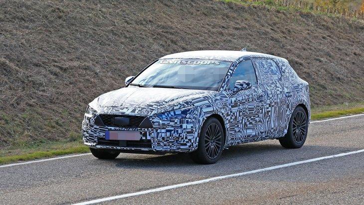 Новый SEAT Leon засекли на тестах
