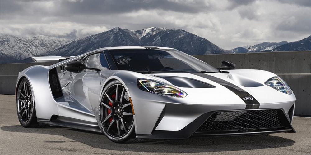 Ford продлит производство суперкара GT из-за высокого спроса

