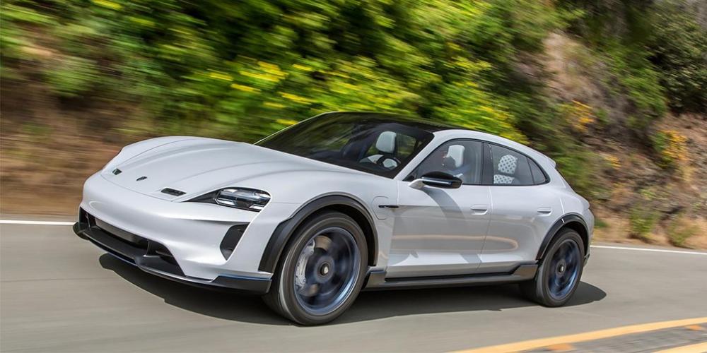 В Porsche подтвердили запуск в серию электрического универсала
