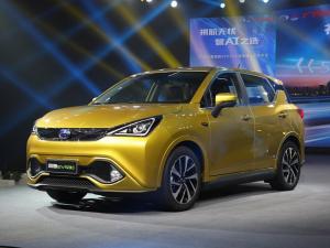 Mitsubishi Motors выпустила электрический кроссовер для Китая