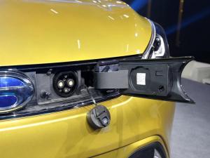 Mitsubishi Motors выпустила электрический кроссовер для Китая