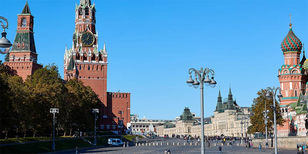 В Москве ограничат движение автомобилей из-за парада

