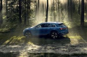 У Audi появились проблемы с запуском в серию первого электрокроссовера