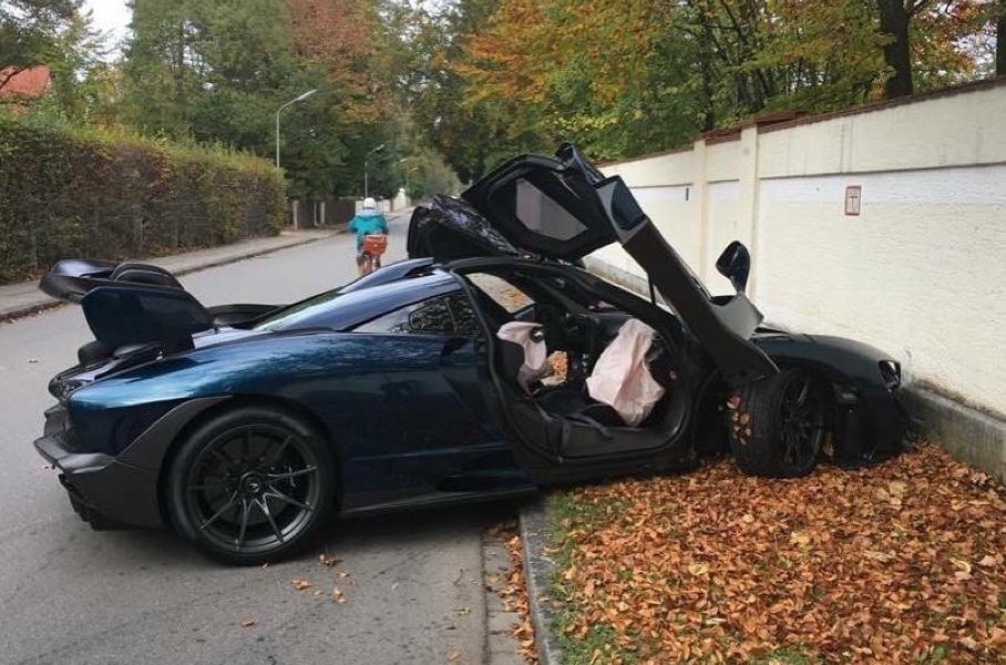 Гиперкар McLaren Senna разбили почти сразу после покупки
