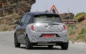 Renault Twingo не приехал в Париж, но попался фотошпионам