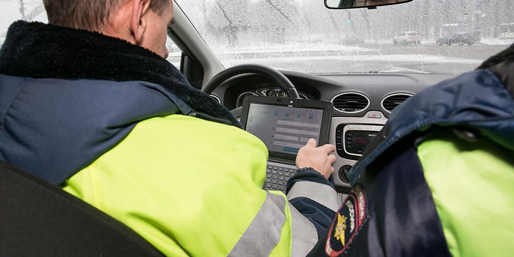 В ГИБДД прокомментировали возможный переход на электронные права