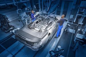 BMW начала производство кабриолета 8-Series