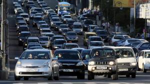 Продажи новых автомобилей в России снова выросли в октябре
