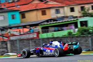 Неоднозначные результаты тренировок для Toro Rosso