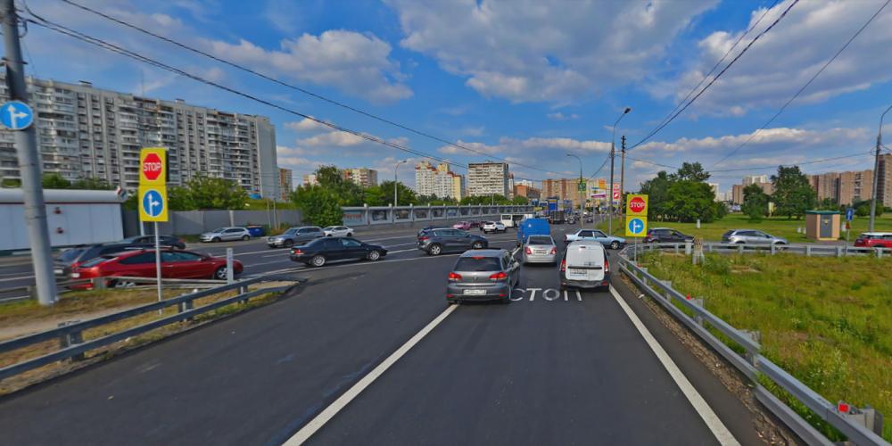 Московские водители получили десятки тысяч штрафов за стоп-линию