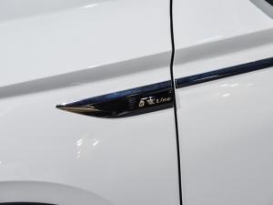 Volkswagen Tharu R-Line