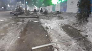 Водитель Toyota Camry чудом выжил в страшном ДТП в Алматы
