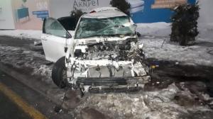 Водитель Toyota Camry чудом выжил в страшном ДТП в Алматы