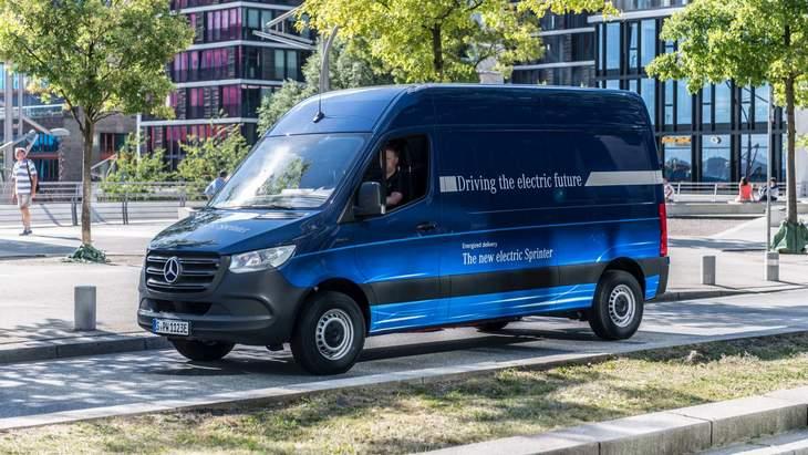 Tesla интересует выпуск микроавтобусов Mercedes-Benz Sprinter со своей электрической силовой установкой