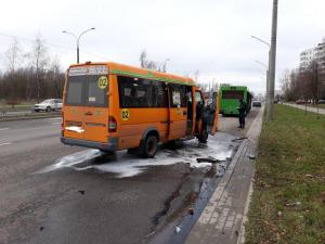 В Минске маршрутка врезалась в автобус — пострадали семь человек