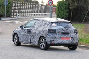 Renault вывела на финальные тесты новый хэтчбек Clio