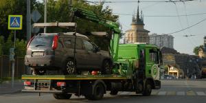 Названы улицы Москвы, где чаще всего эвакуируют автомобили