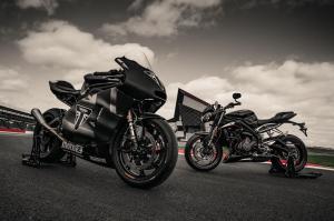 Трехцилиндровый двигатель Triumph Moto2 2019