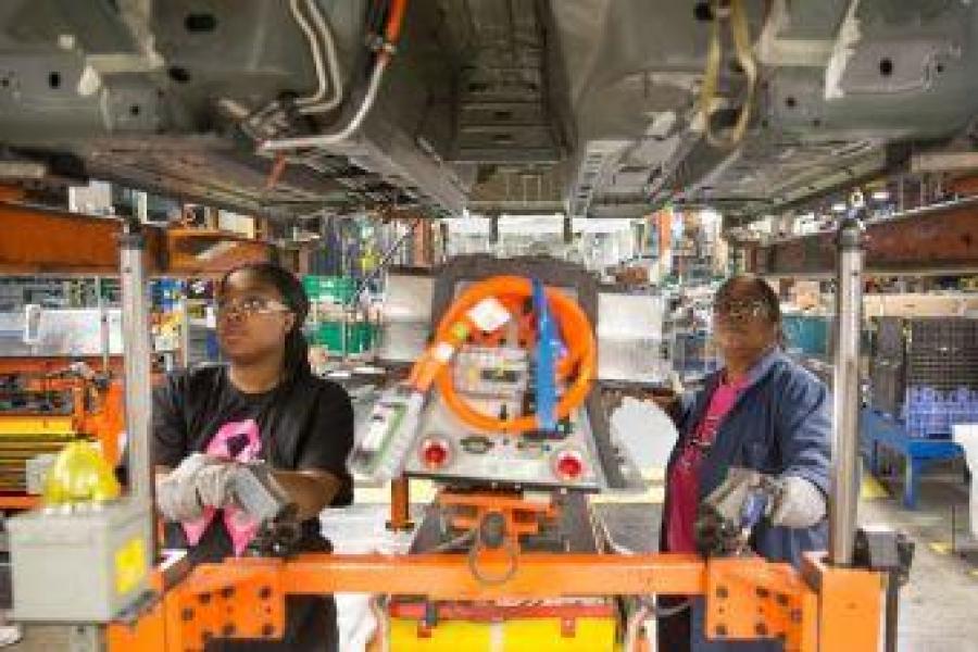 General Motors в 2019 году закроет семь своих заводов
