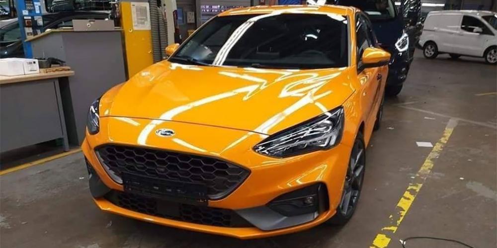 Спортивный Ford Focus нового поколения сфотографировали без камуфляжа
