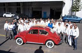 VW бесплатно отреставрировал Beetle с пробегом 560 тысяч километров
