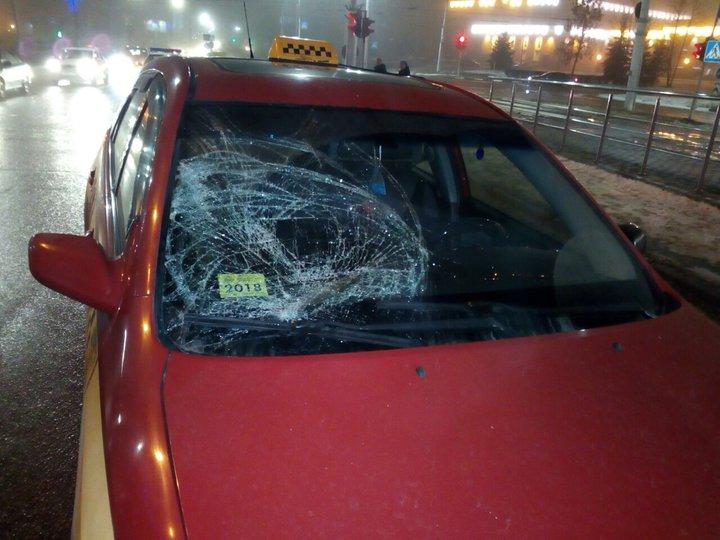В Витебске на переходе такси сбило ребенка