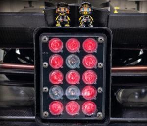 В Renault готовятся отметить Рождество