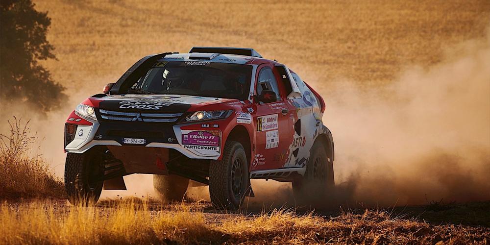 Mitsubishi Eclipse Cross получил гоночную версию для «Дакара»