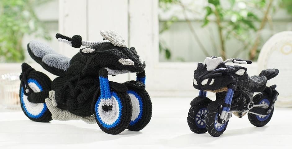 Вязанная моделька Yamaha Niken