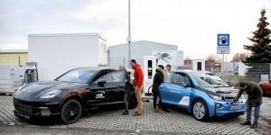 BMW и Porsche представили сверхбыструю зарядную станцию с мощностью до 450 киловатт