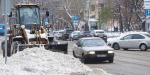 Московским водителям рекомендовали пересесть на метро из-за снега