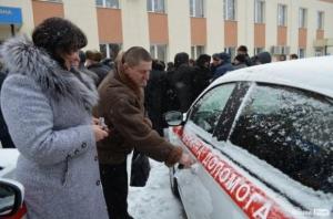 Семейные врачи в Украине будут ездить на Peugeot 301