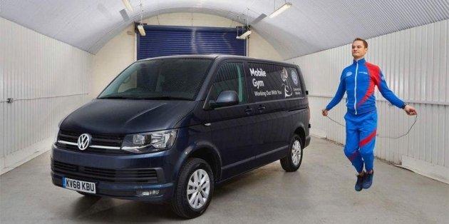 Volkswagen превратил фургон Transporter в мобильный спортзал