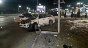 Водитель Land Cruiser устроил крупное ДТП на Аль-Фараби