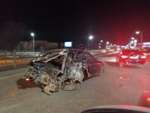 Водитель Land Cruiser устроил крупное ДТП на Аль-Фараби