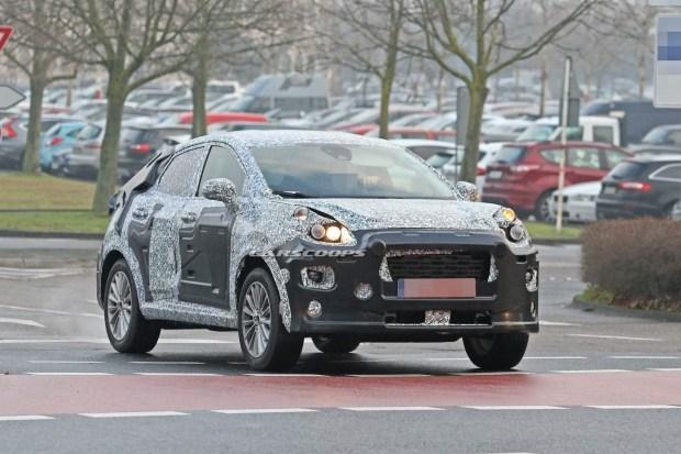 Ford тестирует прототип нового кроссовера